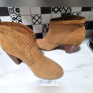 Jessica Simpson Bootie SZ 8